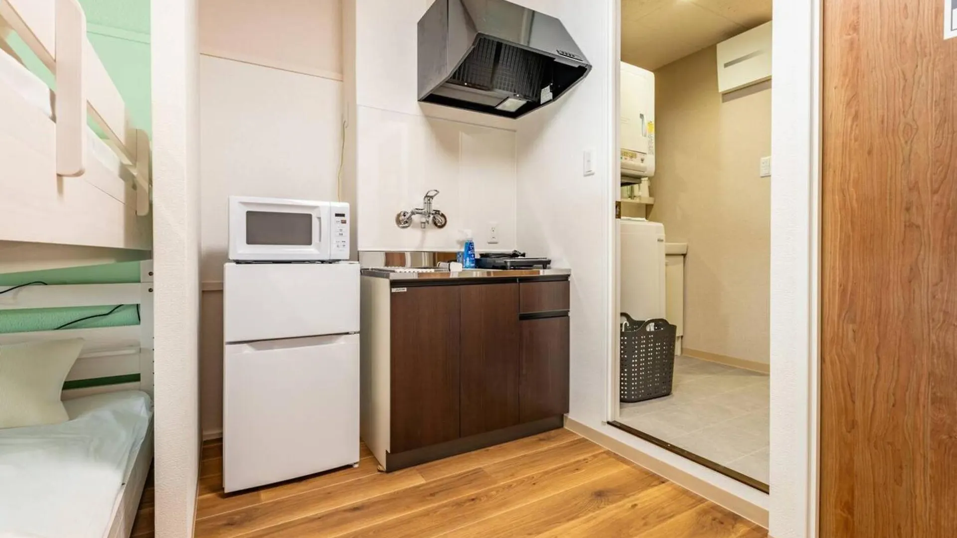 Matsuyamachi Building 4F /Mb4 Apartment Osaka